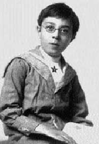 Young Norbert Wiener in a black and white portrait