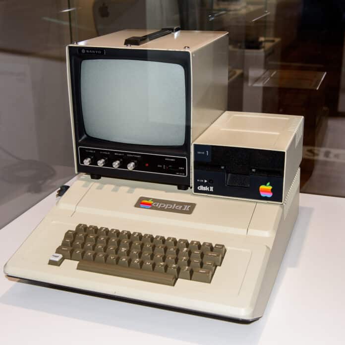 Apple II Explained: Everything You Need To Know - History-Computer