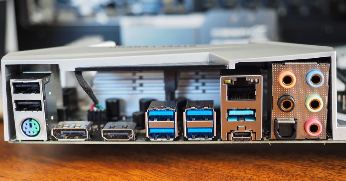 USB 2.0 vs USB 3.0 - Difference and Comparison