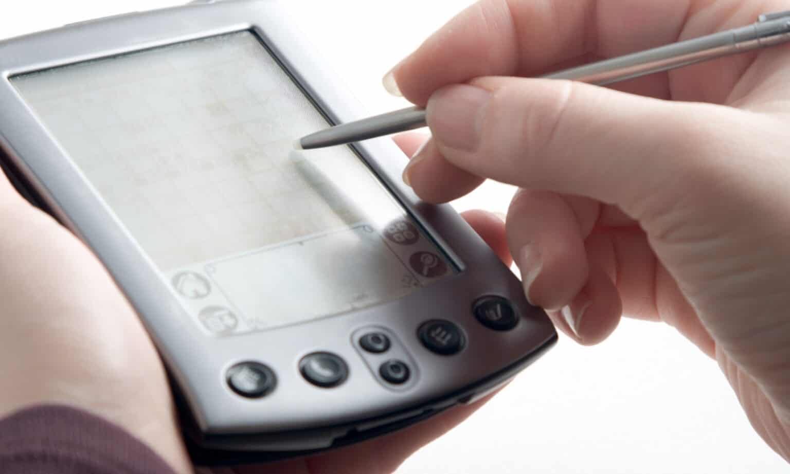 This Clunky Palm PDA Became the Blueprint for Today’s Smartphones ...