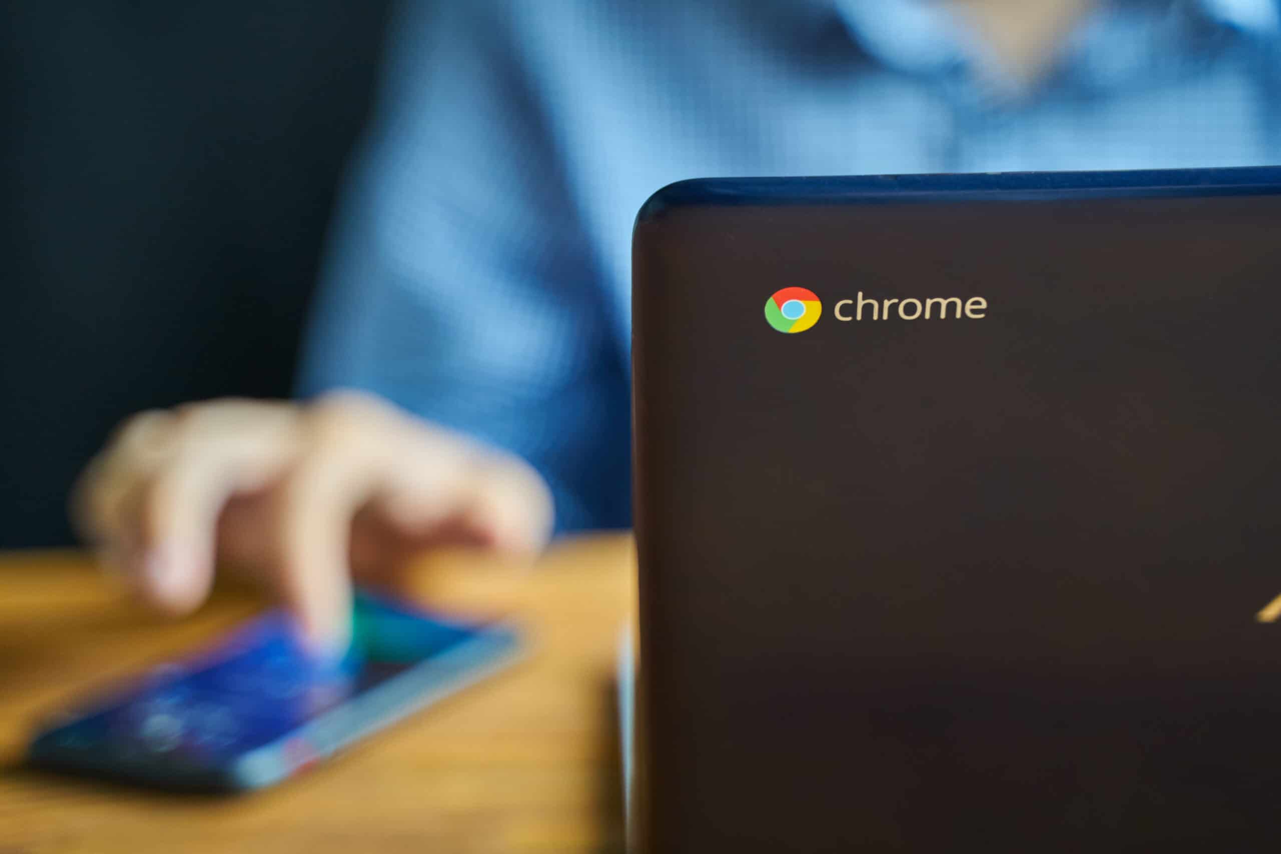 Why Is My Chromebook Screen Glitching: Here's How to Troubleshoot and Fix it