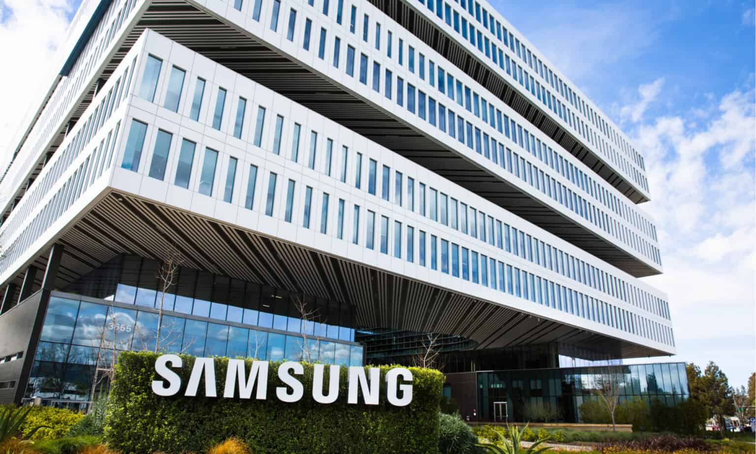 The 10 Largest Chip Manufacturers In The World And What They Do 