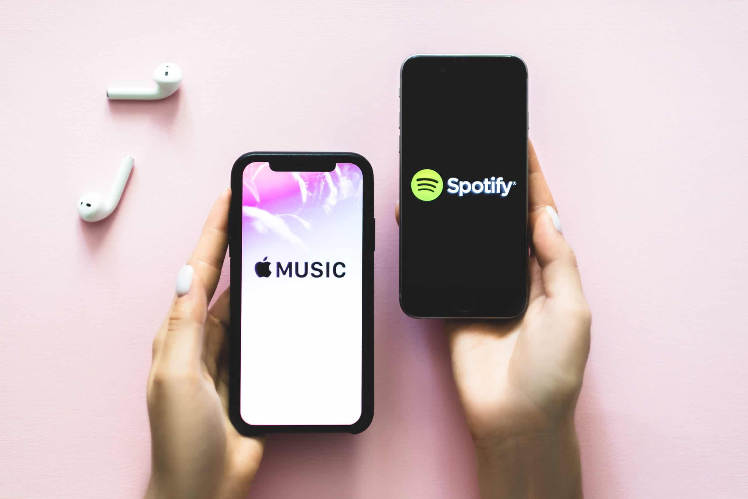 Apple Music vs Spotify: Full Comparison