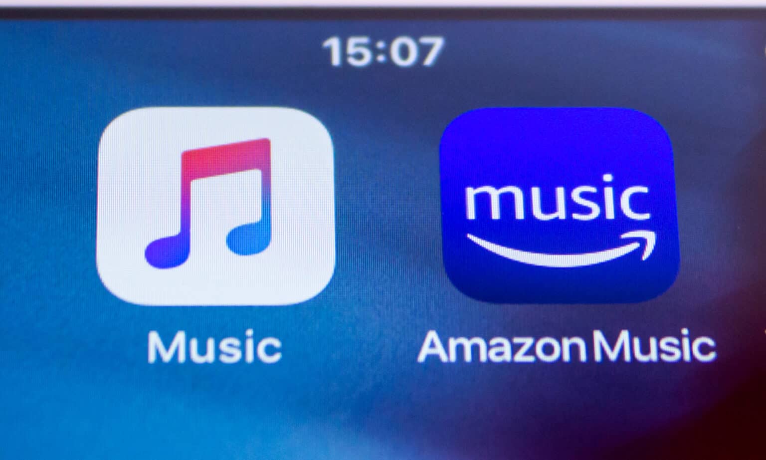 apple-music-vs-amazon-music-full-comparison-with-pros-cons-pricing