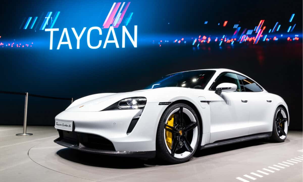 Porsche-Taycan-Turbo-S