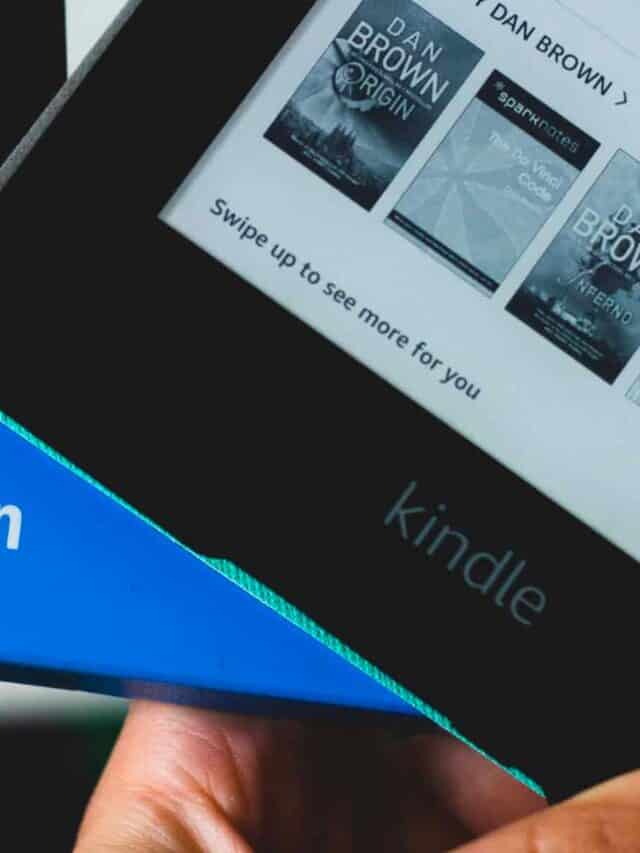 The Battle of E-Readers: Kindle Oasis vs Paperwhite