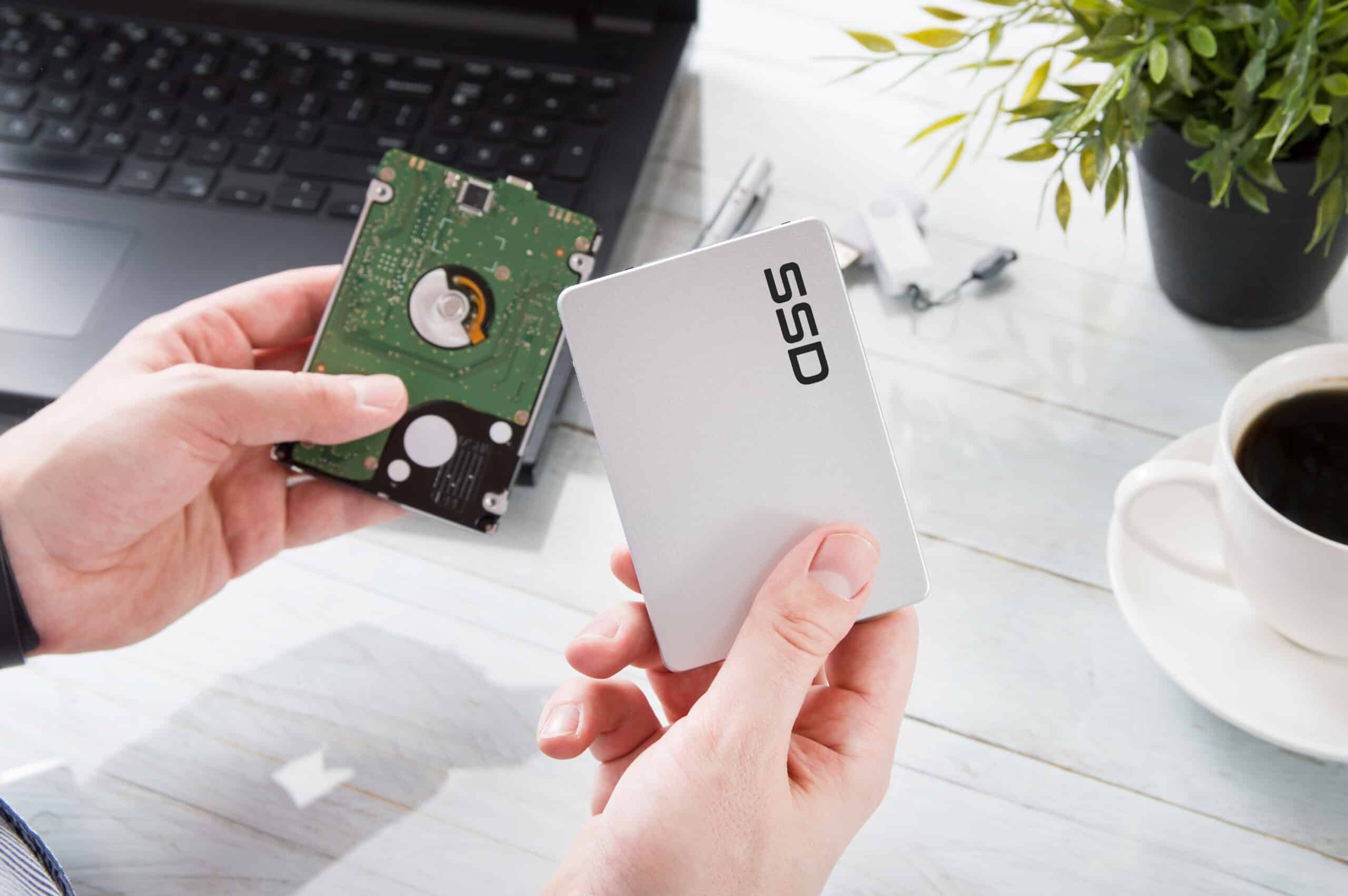 Distribuere etiket Byg op RAM vs. SSD: What are the Differences? - History-Computer