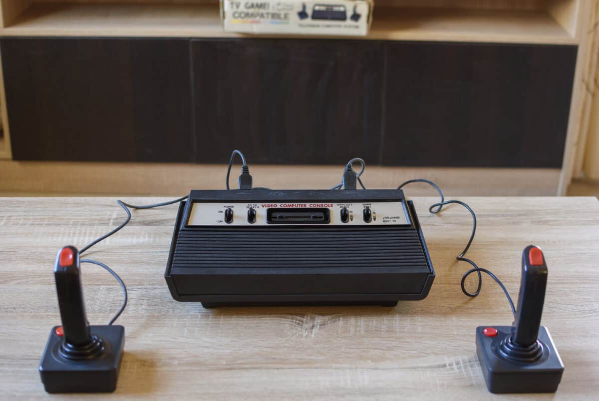 The History of Atari Game Consoles - PlayDeb