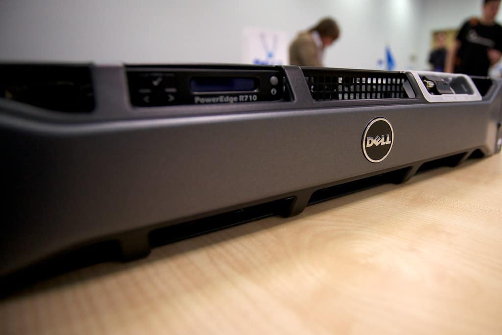 close up of dell poweredge r710 server