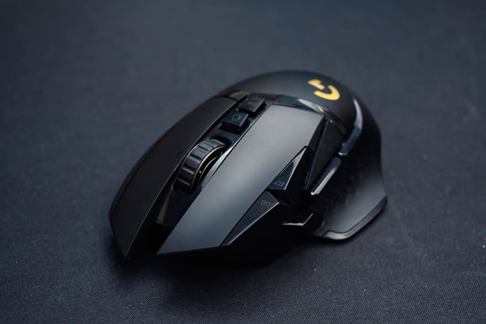 I am planning to buy the G502, which one should i get? I know the wireless  performance is undifferentiated from the wired one, but the over all  experience which is better? Is