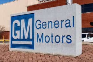 GM signage with the company's logo