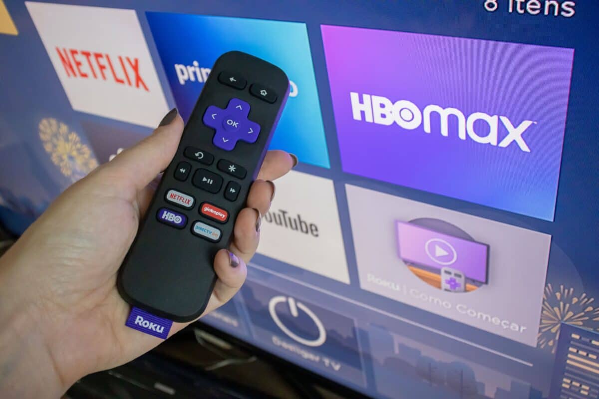 Roku on tv streaming with remote