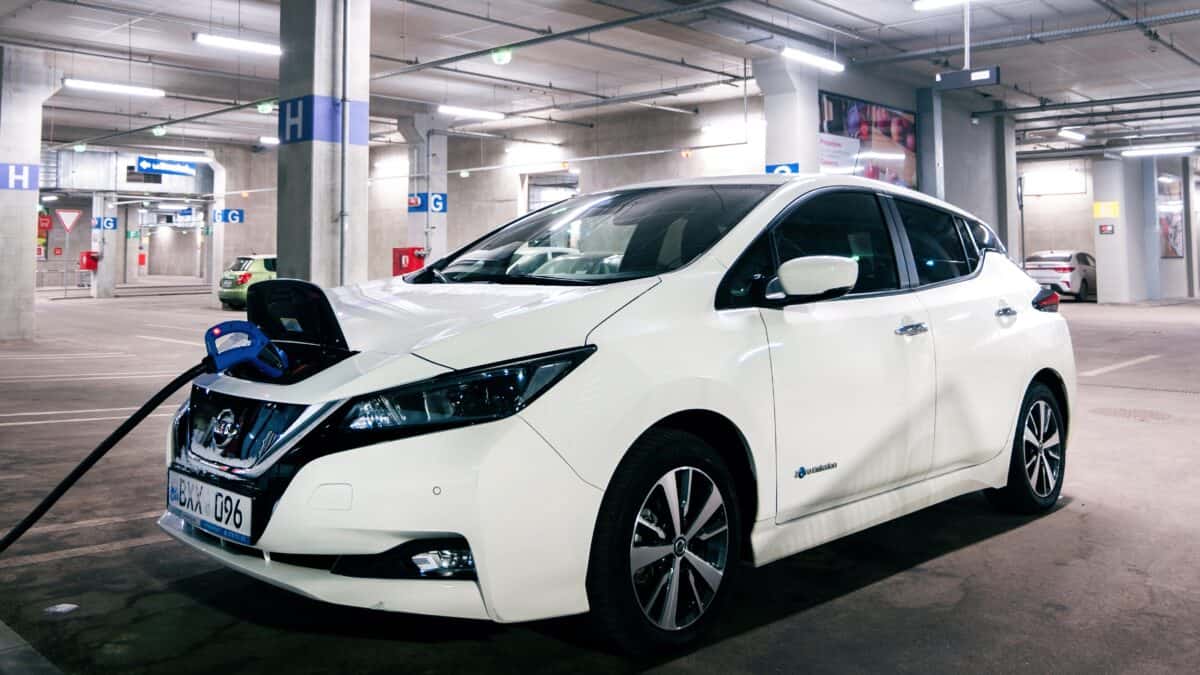 which hybrid plug in cars qualify for tax credit