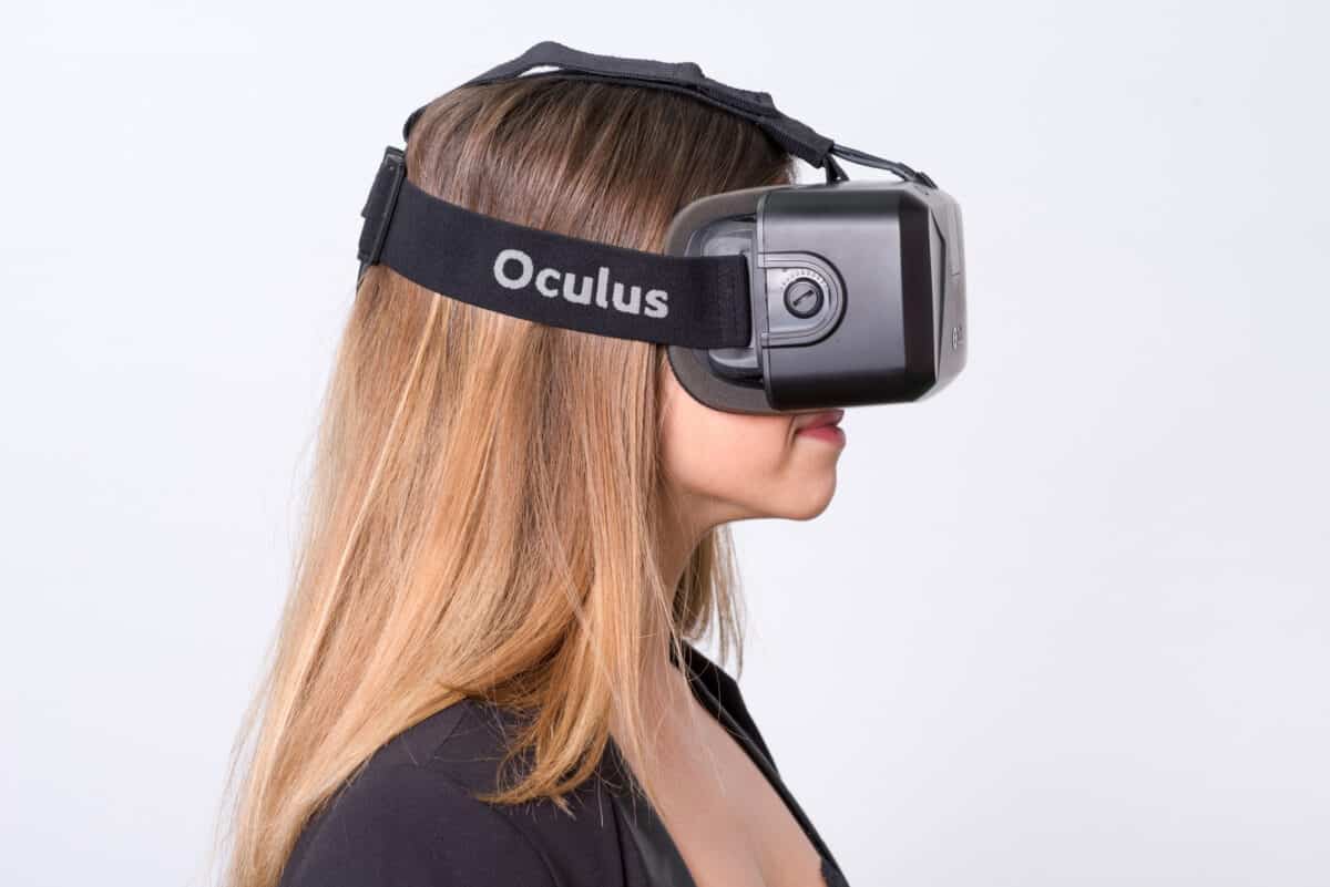 Oculus Rift headset VR