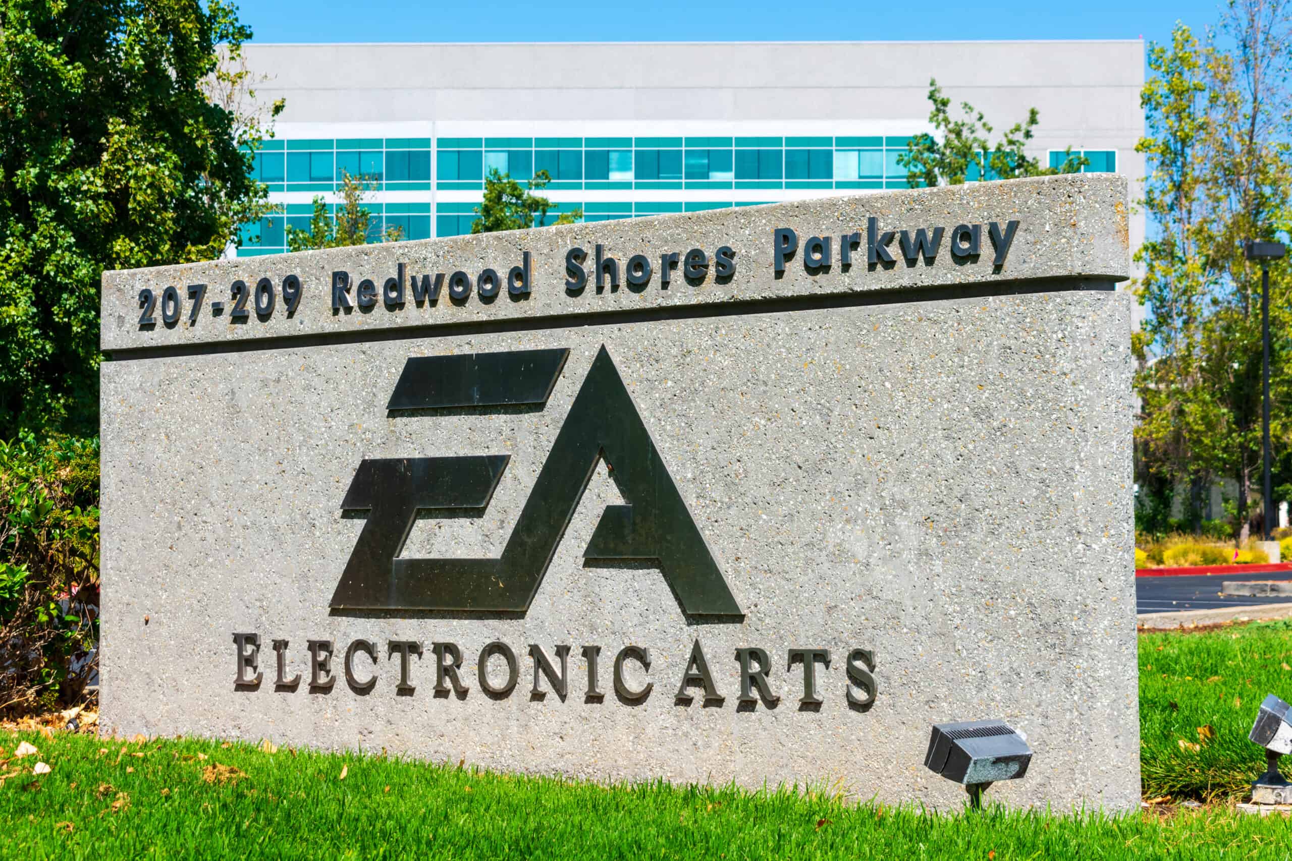 Electronic Arts Transitioning from Origin to EA App for Windows