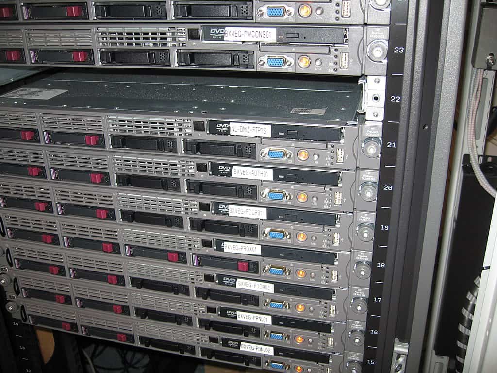 rack of HP Proliant DL360 servers