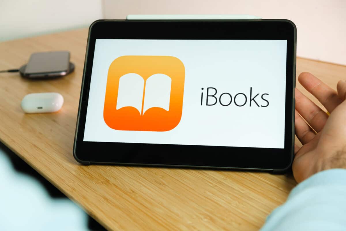 Kindle vs iBooks