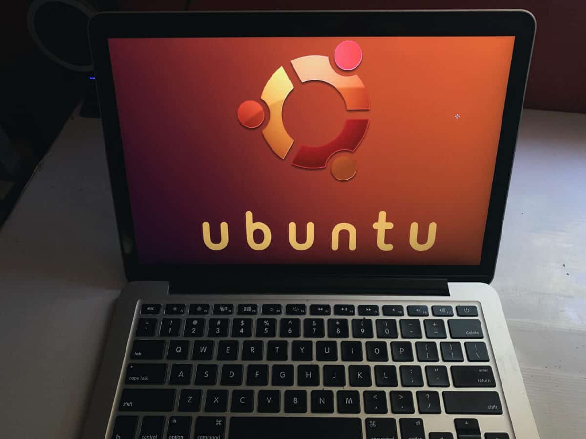 Ubuntu server desktop Linux