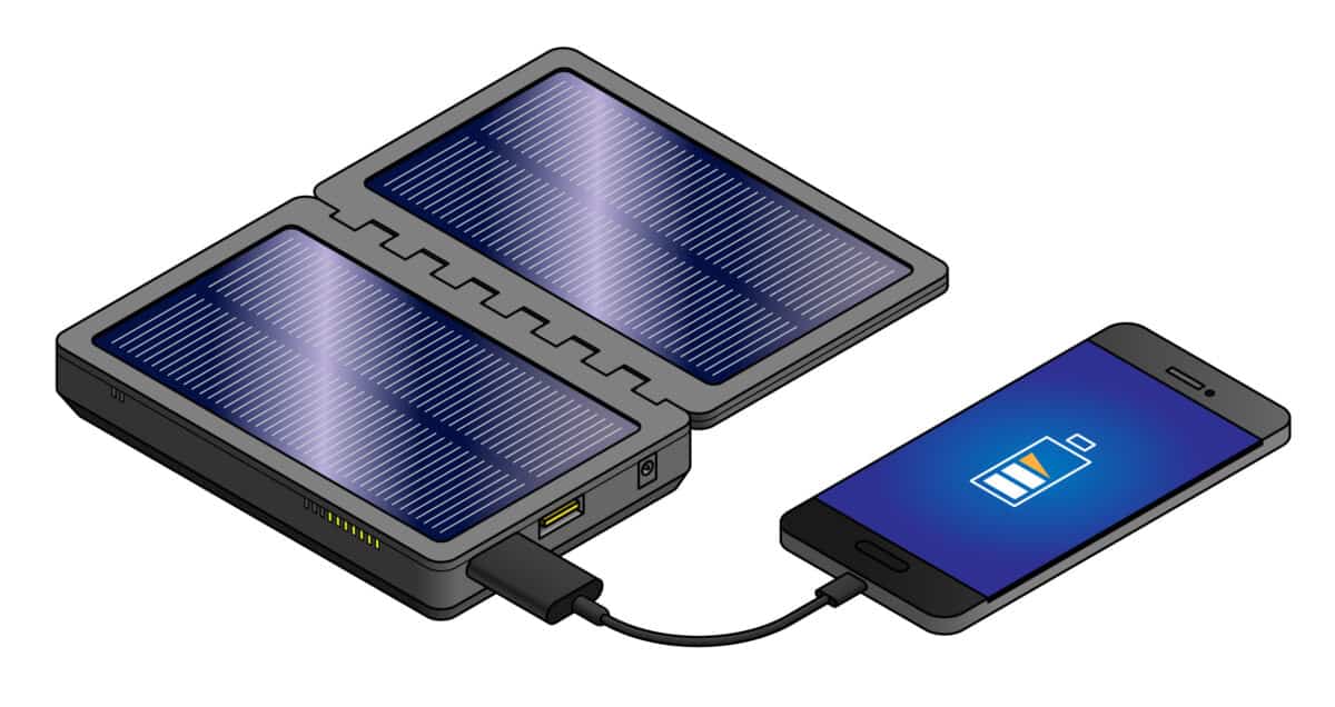 Solar powered battery pack charging phone
