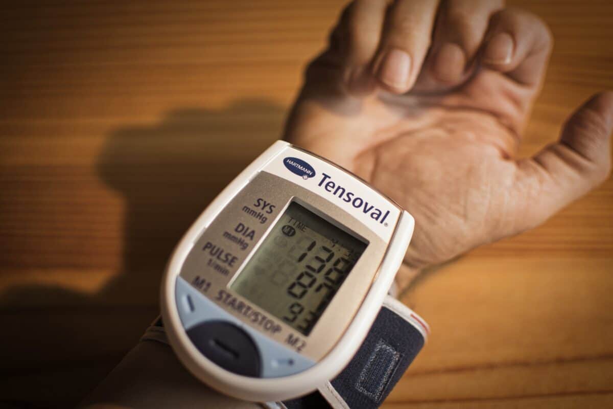 How to measure discount blood pressure apple watch