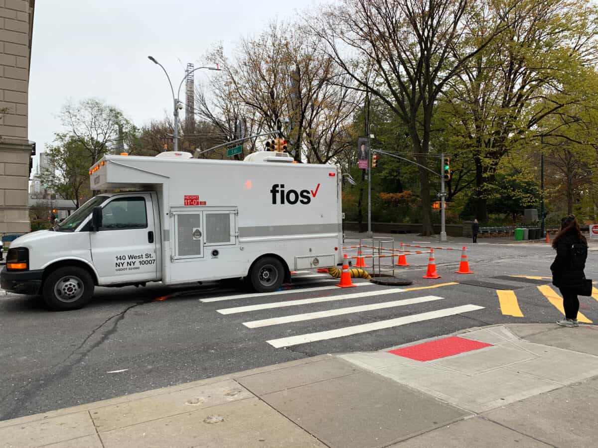 Verizon fios truck