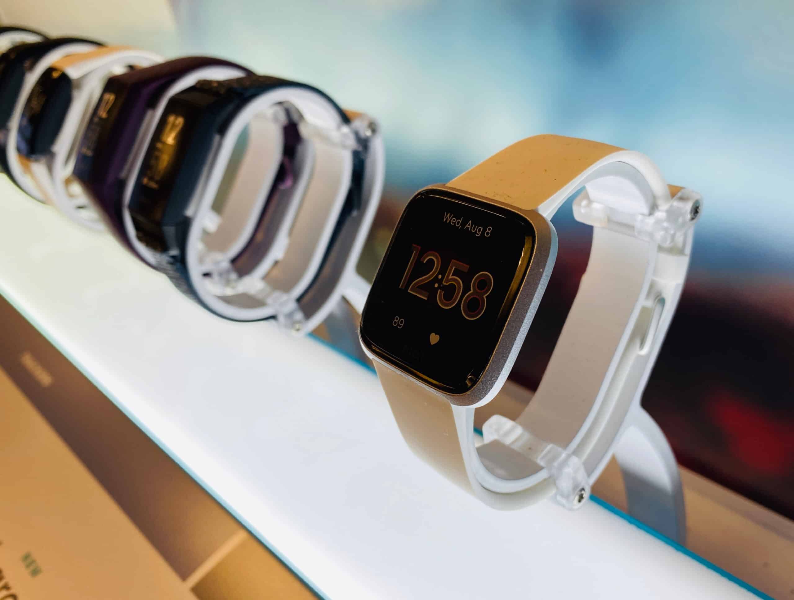 fitbit luxe vs charge 5