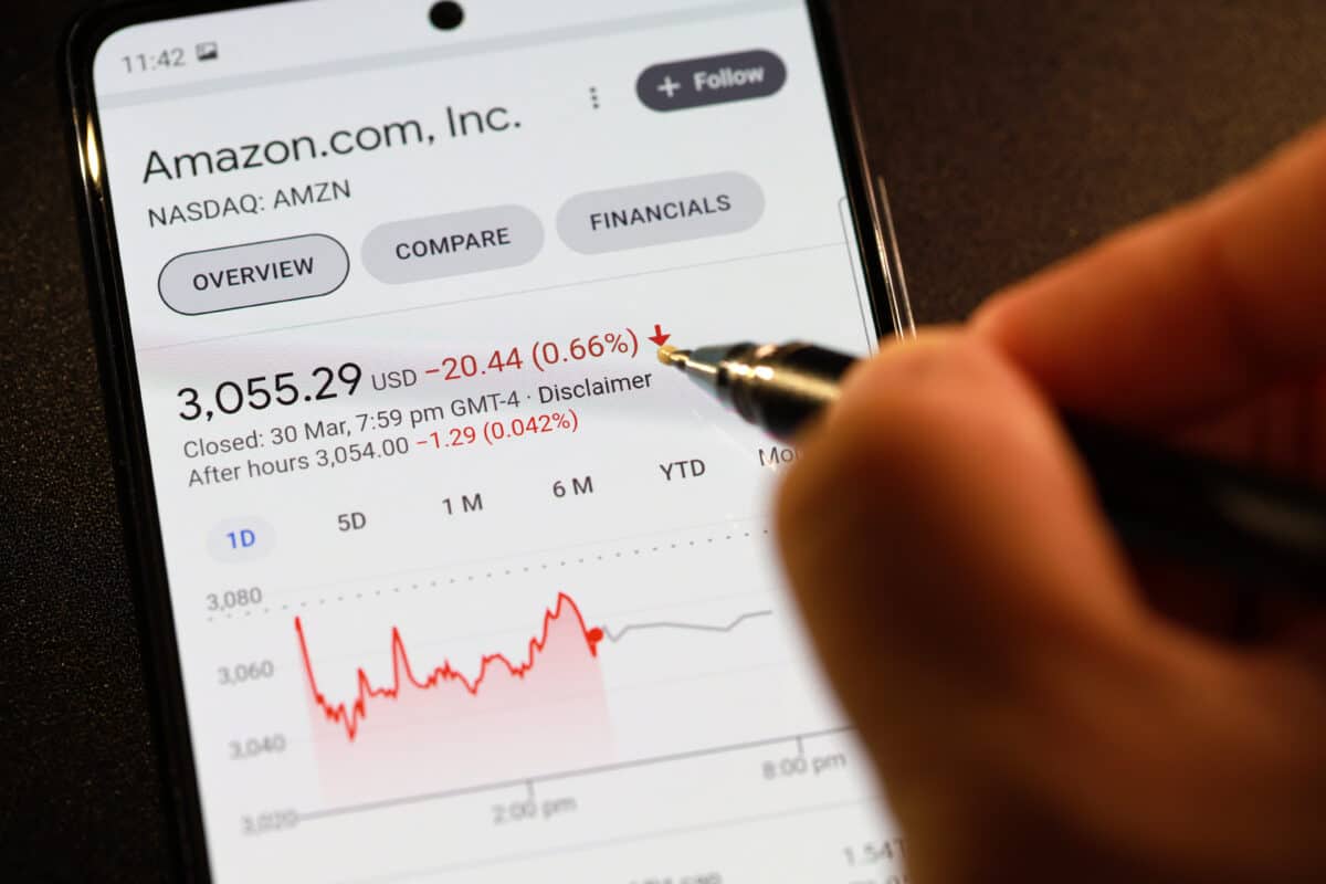 Who Actually Owns Amazon Stock