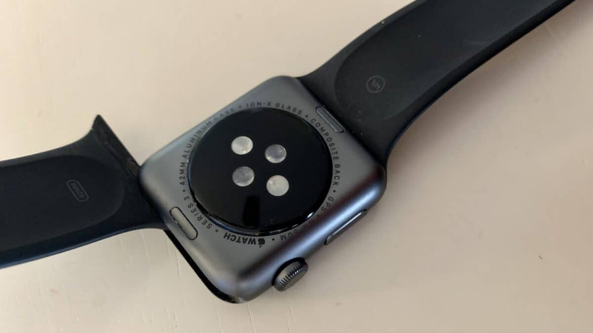 how to change an apple watch band