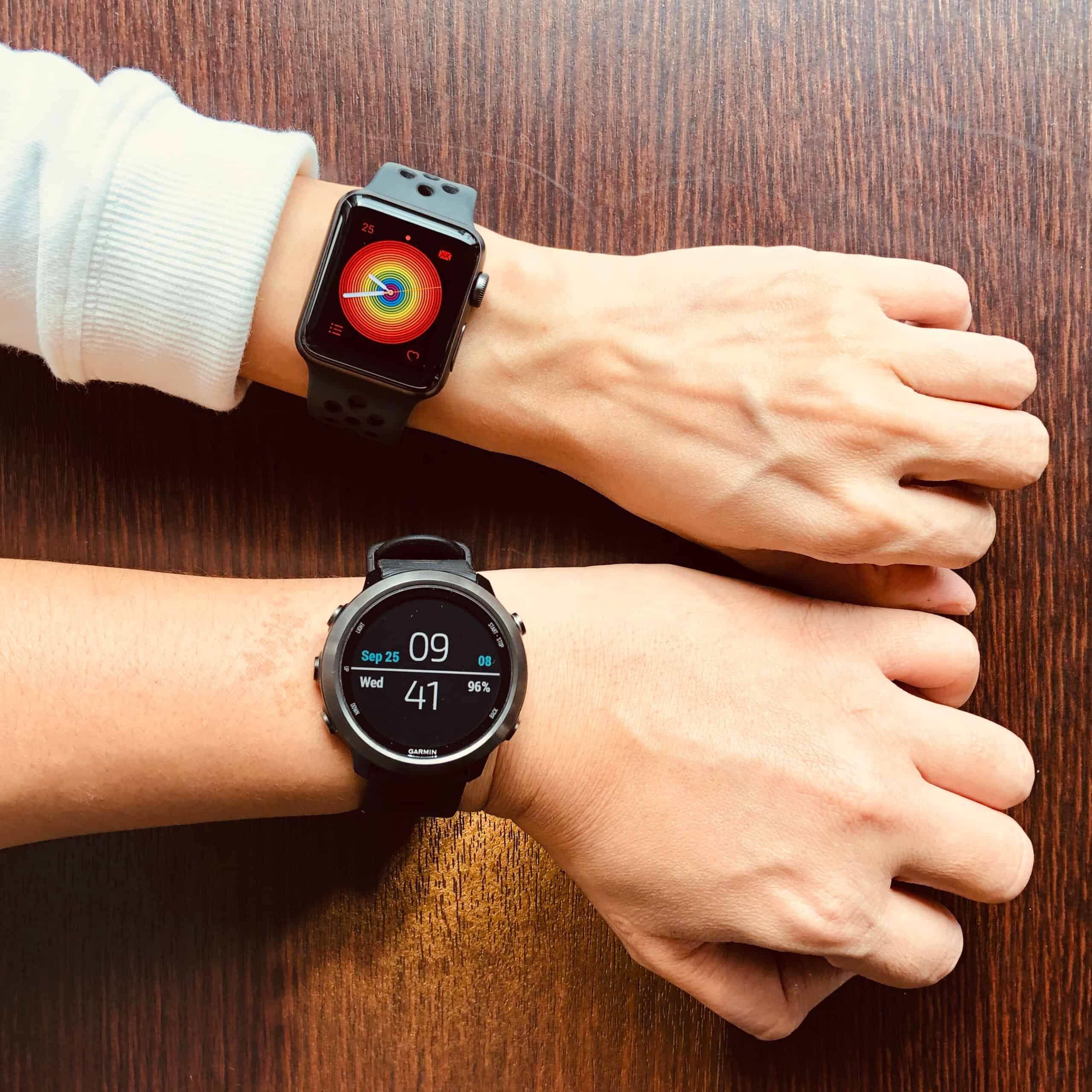 Apple vs hot sale garmin watch