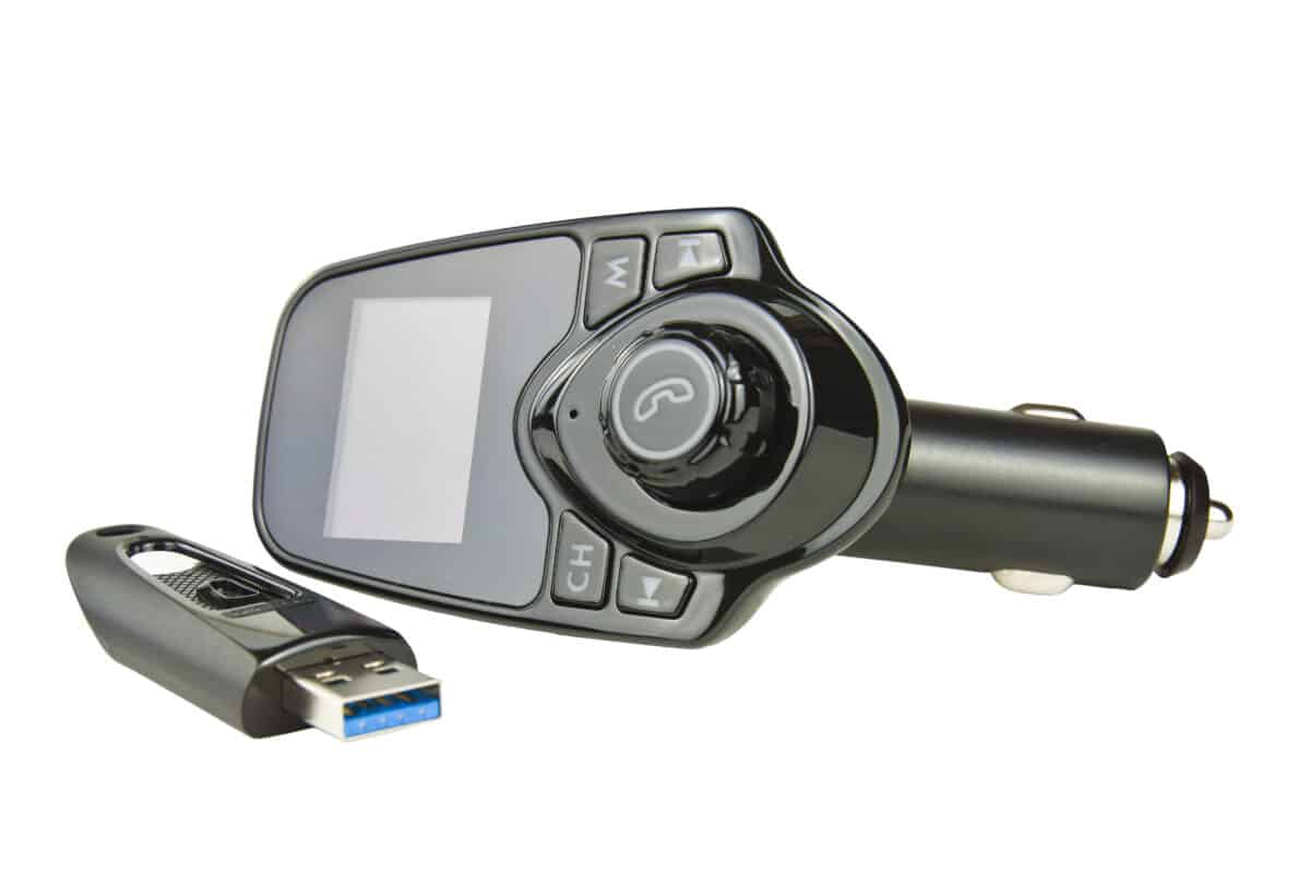 Car FM transmitter with USB input