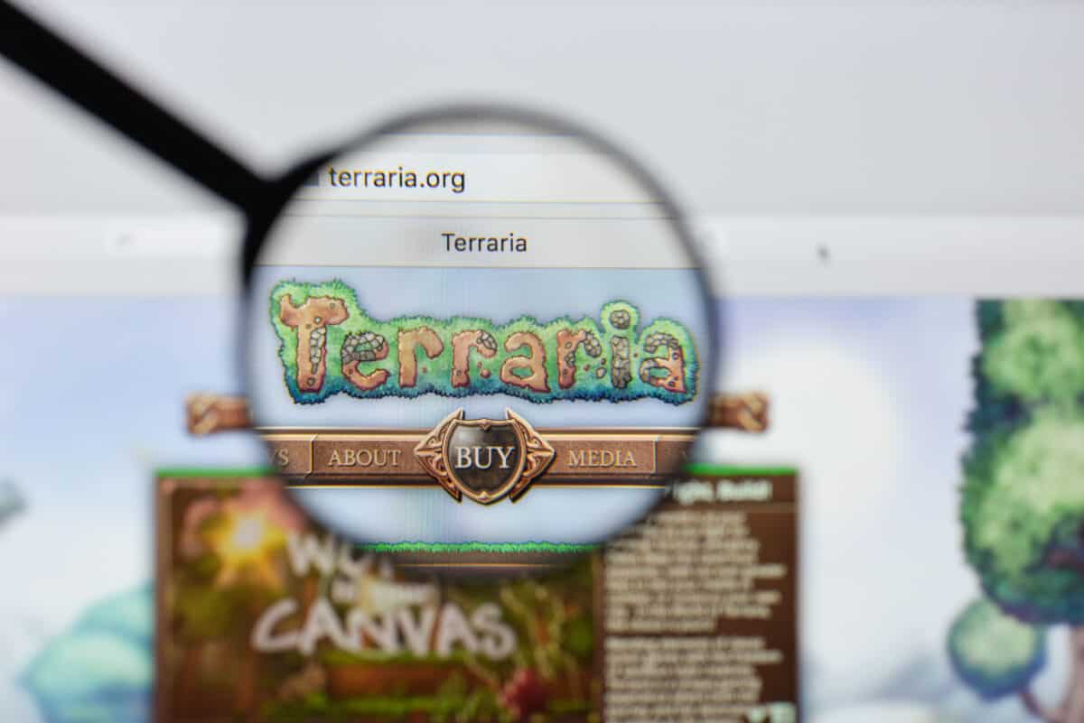 Terraria becomes the highest rated Steam game of all time; sells 35 million  copies