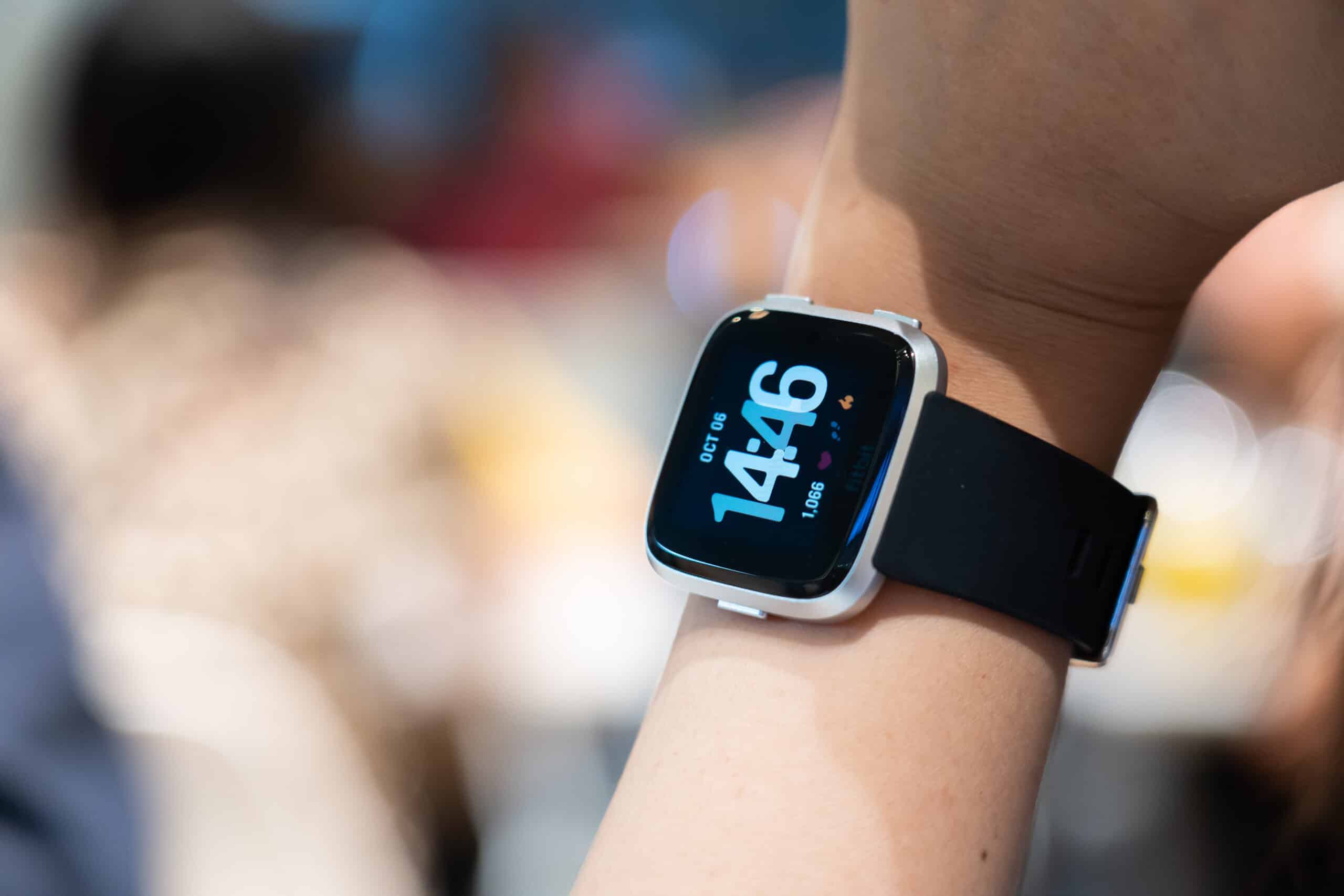 Fitbit Versa 4 