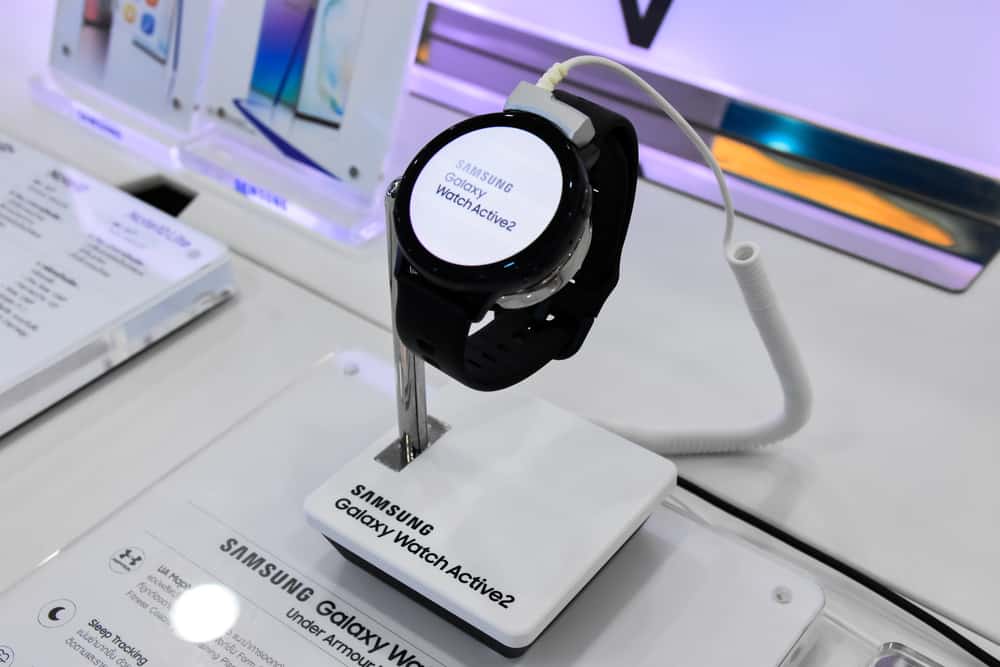 Comparatif samsung galaxy watch active et active 2 hot sale