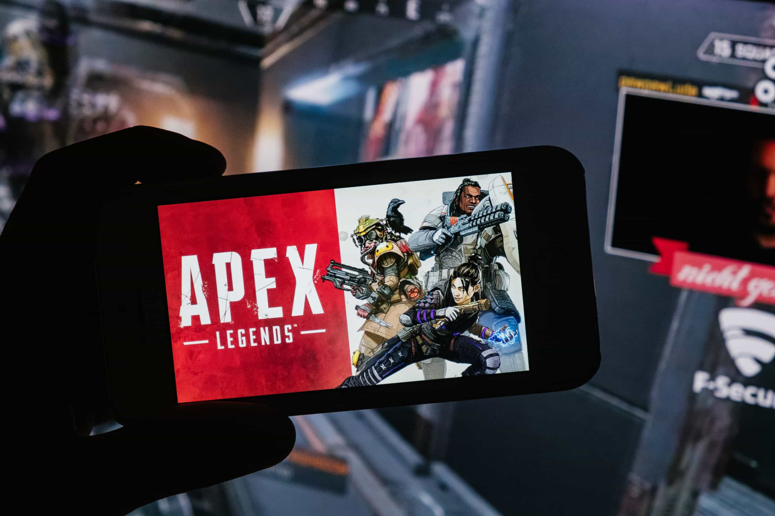 Can my phone play Apex Legends Mobile?