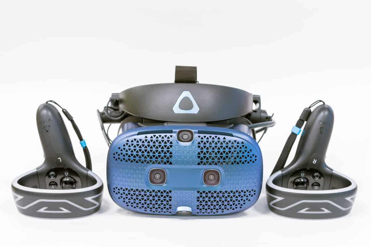 htv vive cosmos virtual reality vr headset