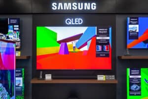 Samsung QN90B QLED vs LG G2