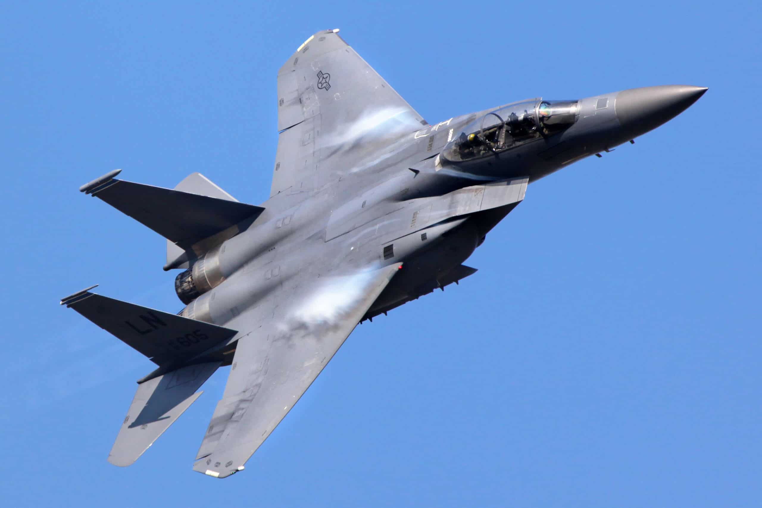 military supersonic planes