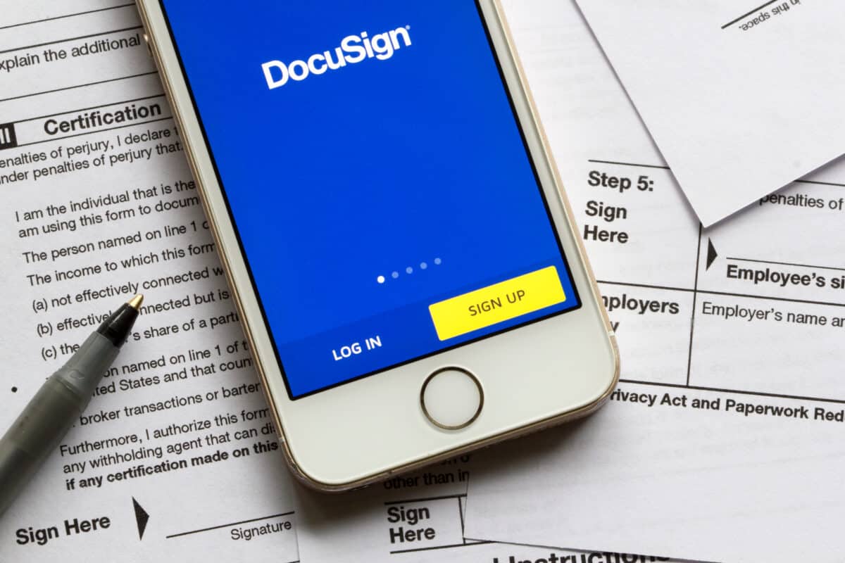 DocuSign e-signature Mobile app