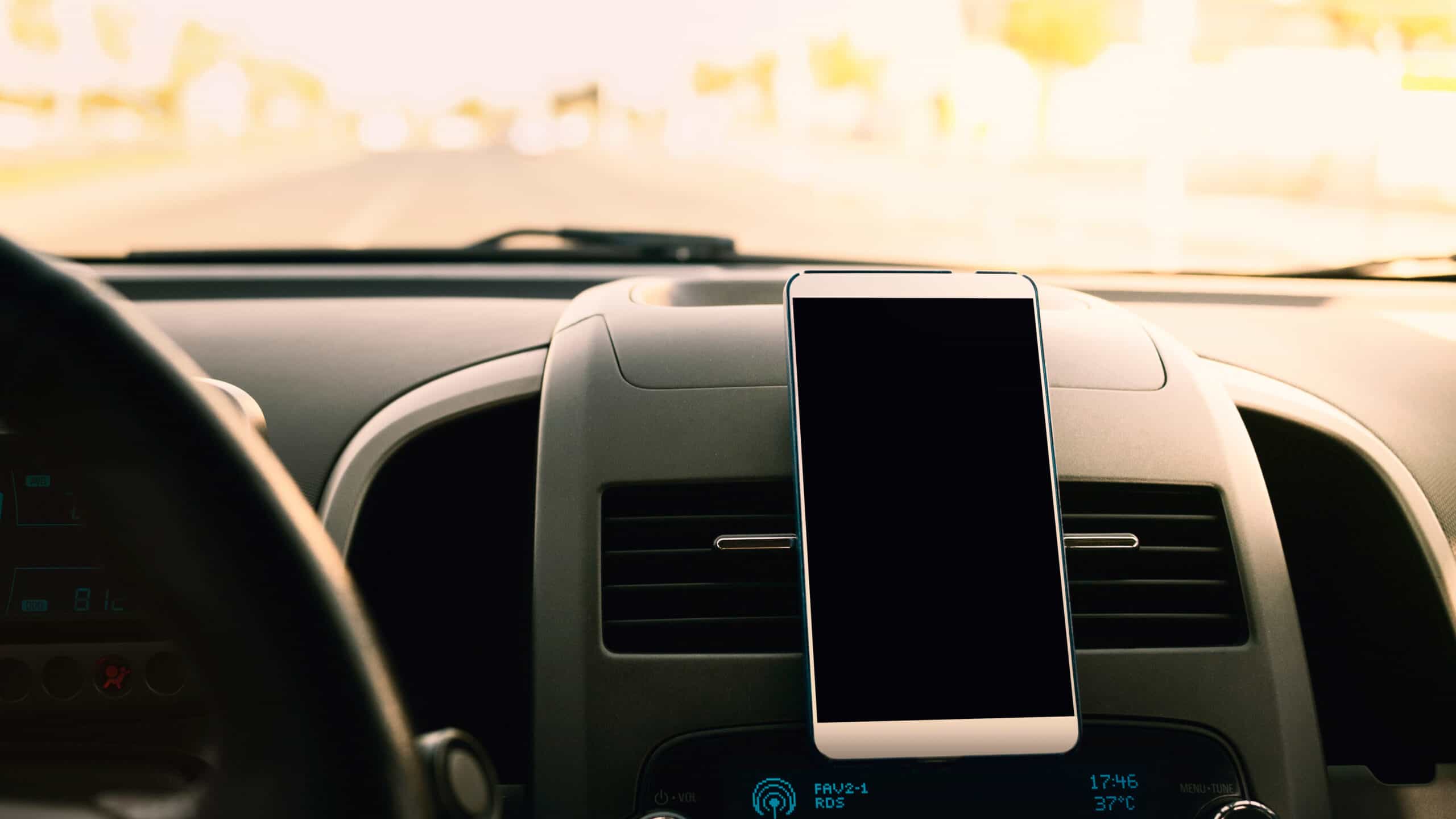 Reasons to Buy a Car Phone Mount