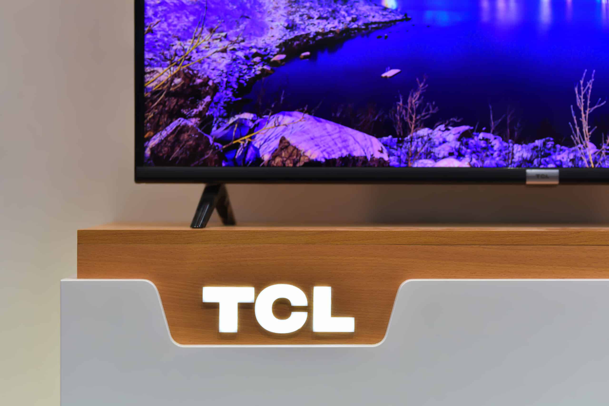 TCL vs LG