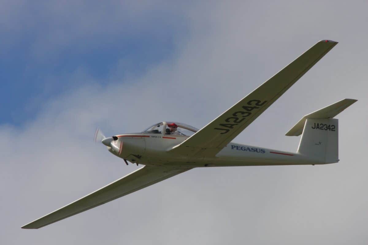 motor glider plane