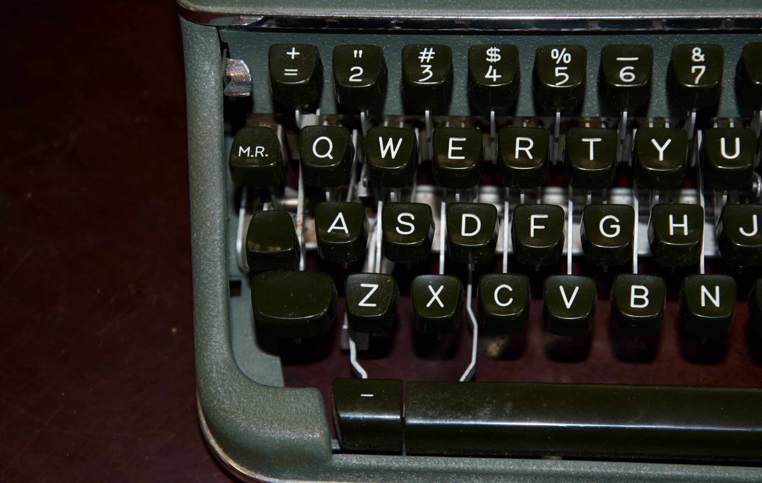 retro keyboard typewriter