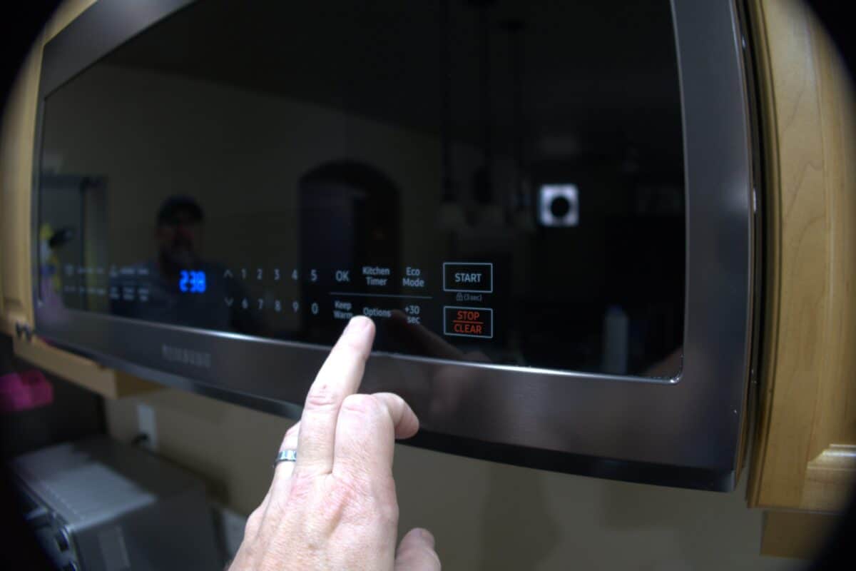 How to Set the Clock on a Samsung Microwave in 3 Easy Steps (with Photos)