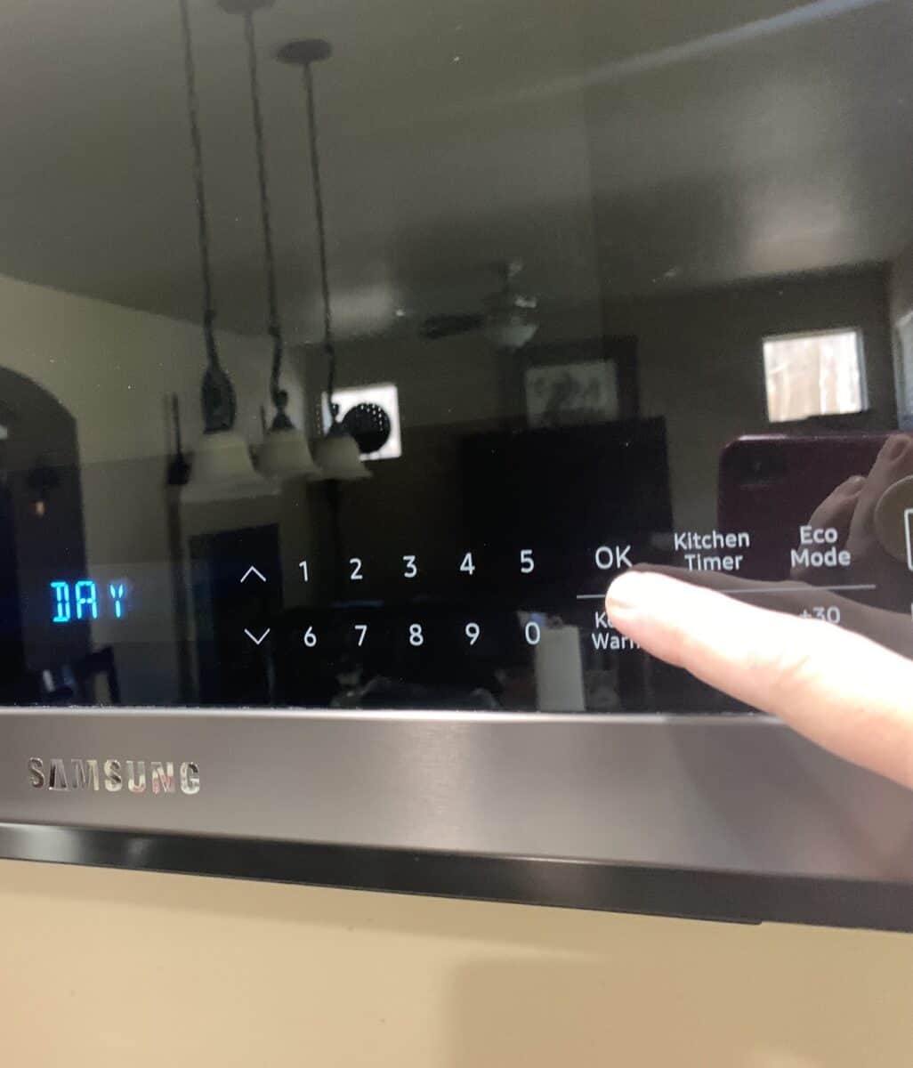 How to Set the Clock on a Samsung Microwave in 3 Easy Steps (with Photos)