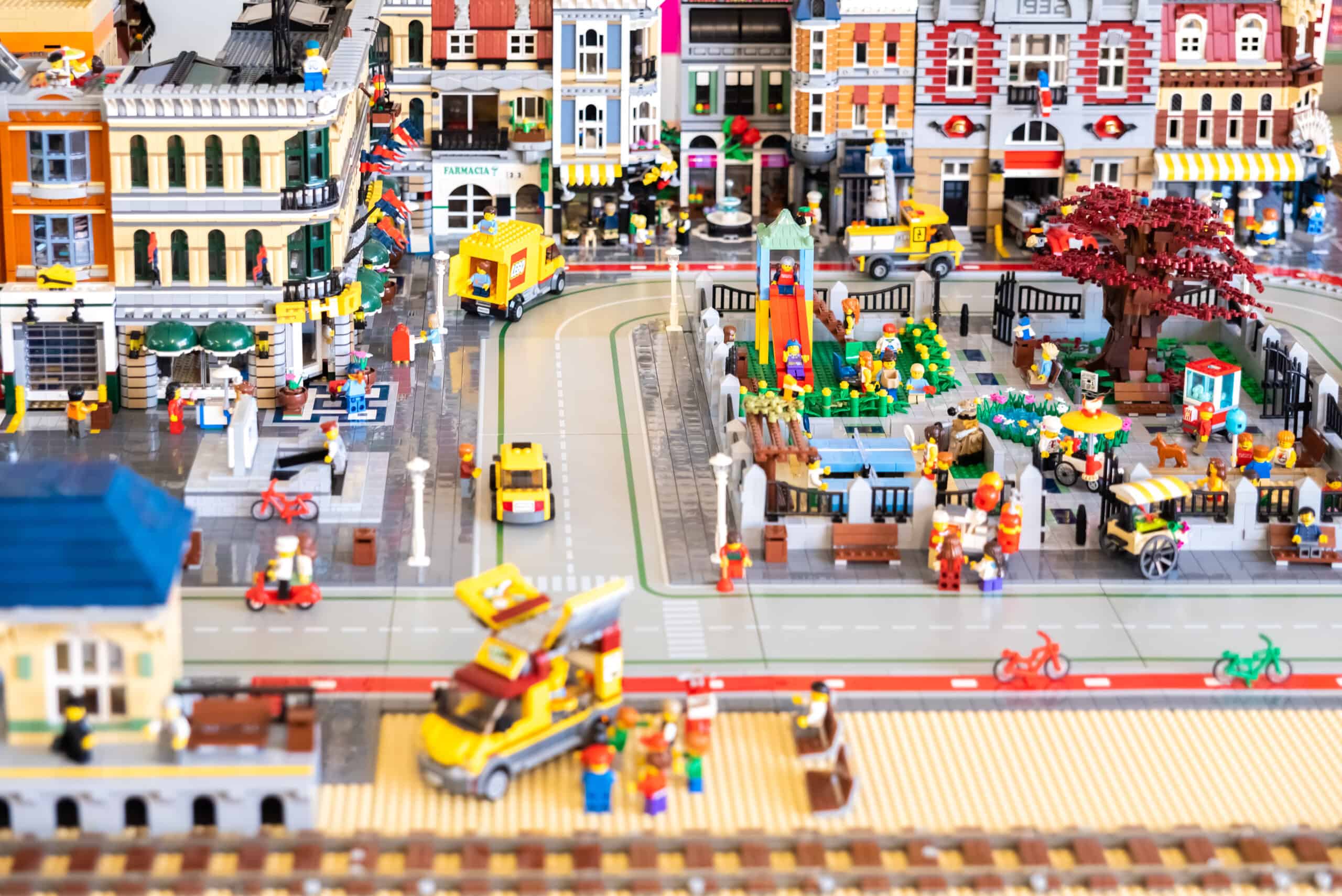 how to build a lego city