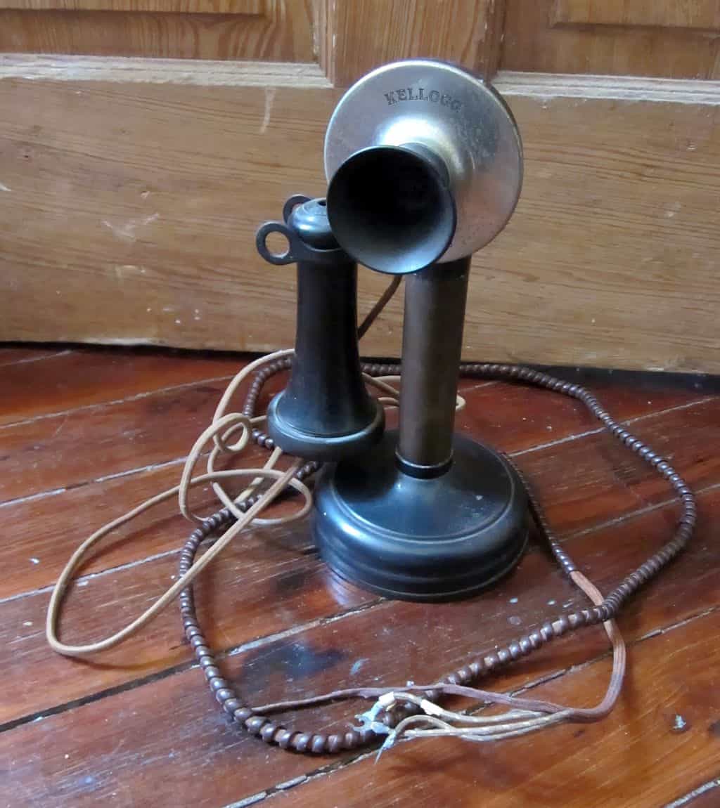 candlestick telephone