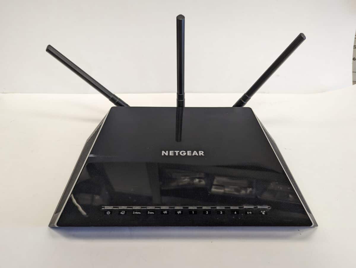 R6400 router