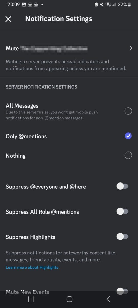 Full notification settings for channels and servers on the Discord mobile app.