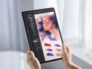 SAMSUNG Galaxy Tab S7+ running a drawing app