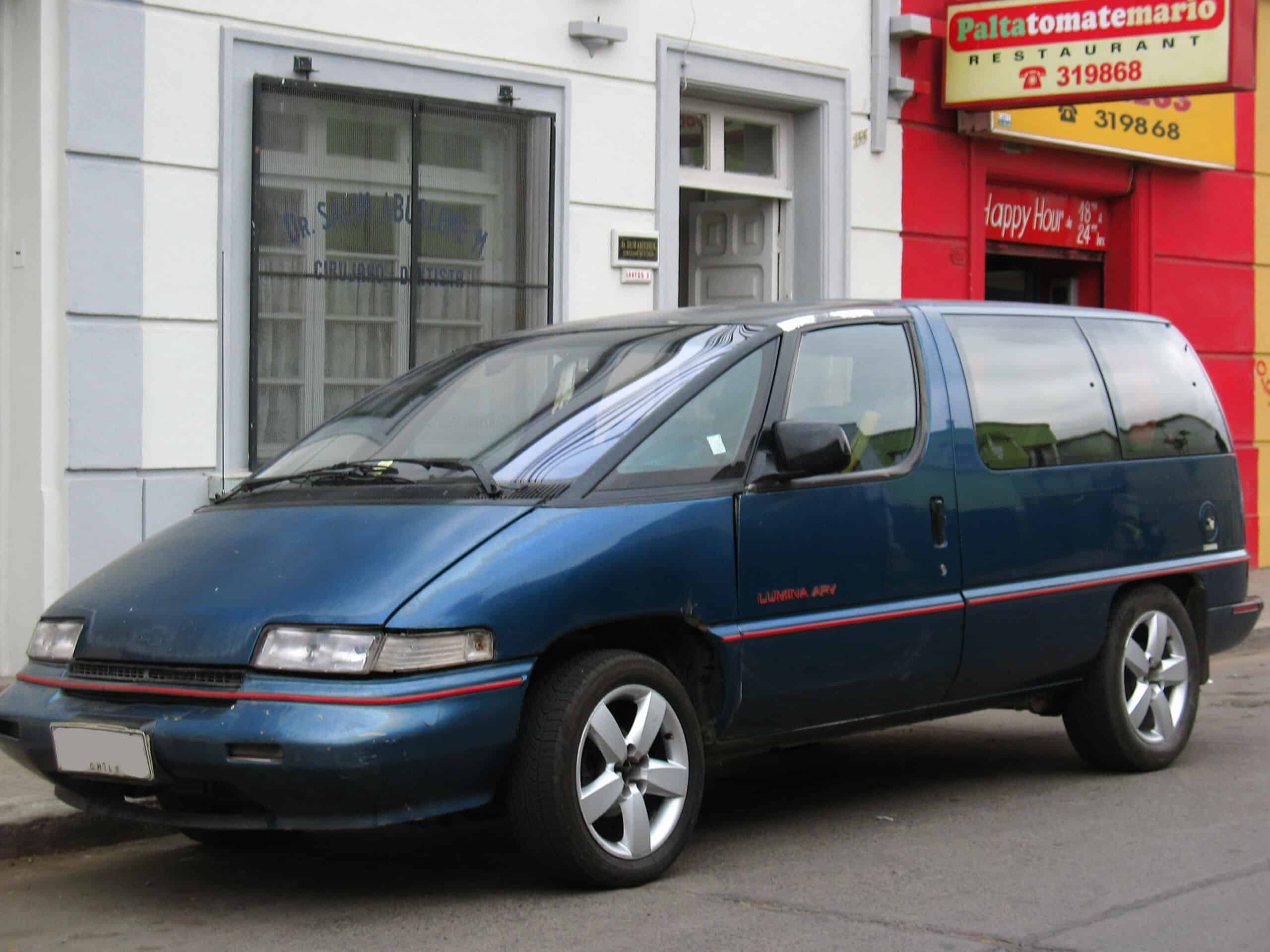 1990 Chevrolet Lumina APV Van